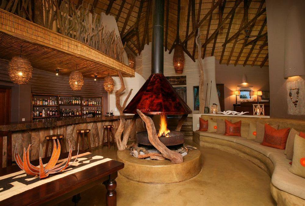 Impodimo Game Lodge マディクウェ野生保護区 エクステリア 写真