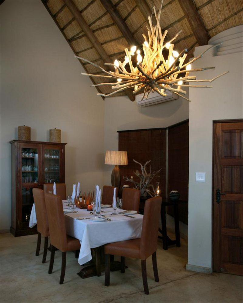 Impodimo Game Lodge マディクウェ野生保護区 エクステリア 写真