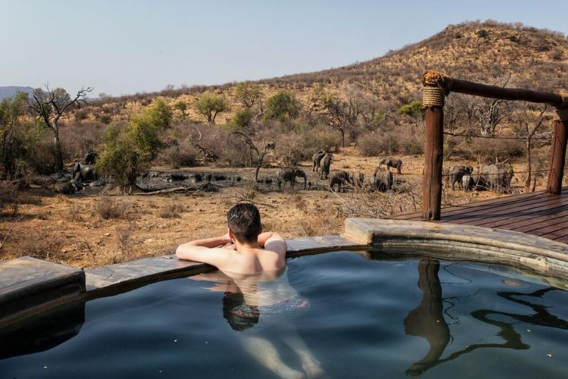 Impodimo Game Lodge マディクウェ野生保護区 エクステリア 写真